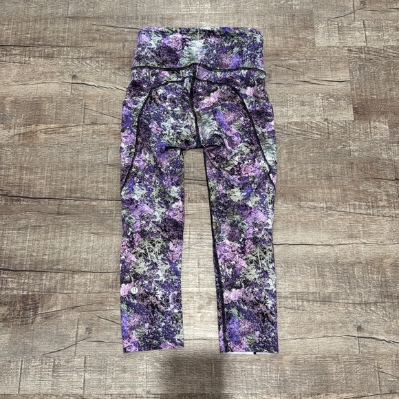 Lululemon - Fast & Free Crop II Nulux 19" - Vivid Vision Multi Black - Size 4 - Picture 11 of 12